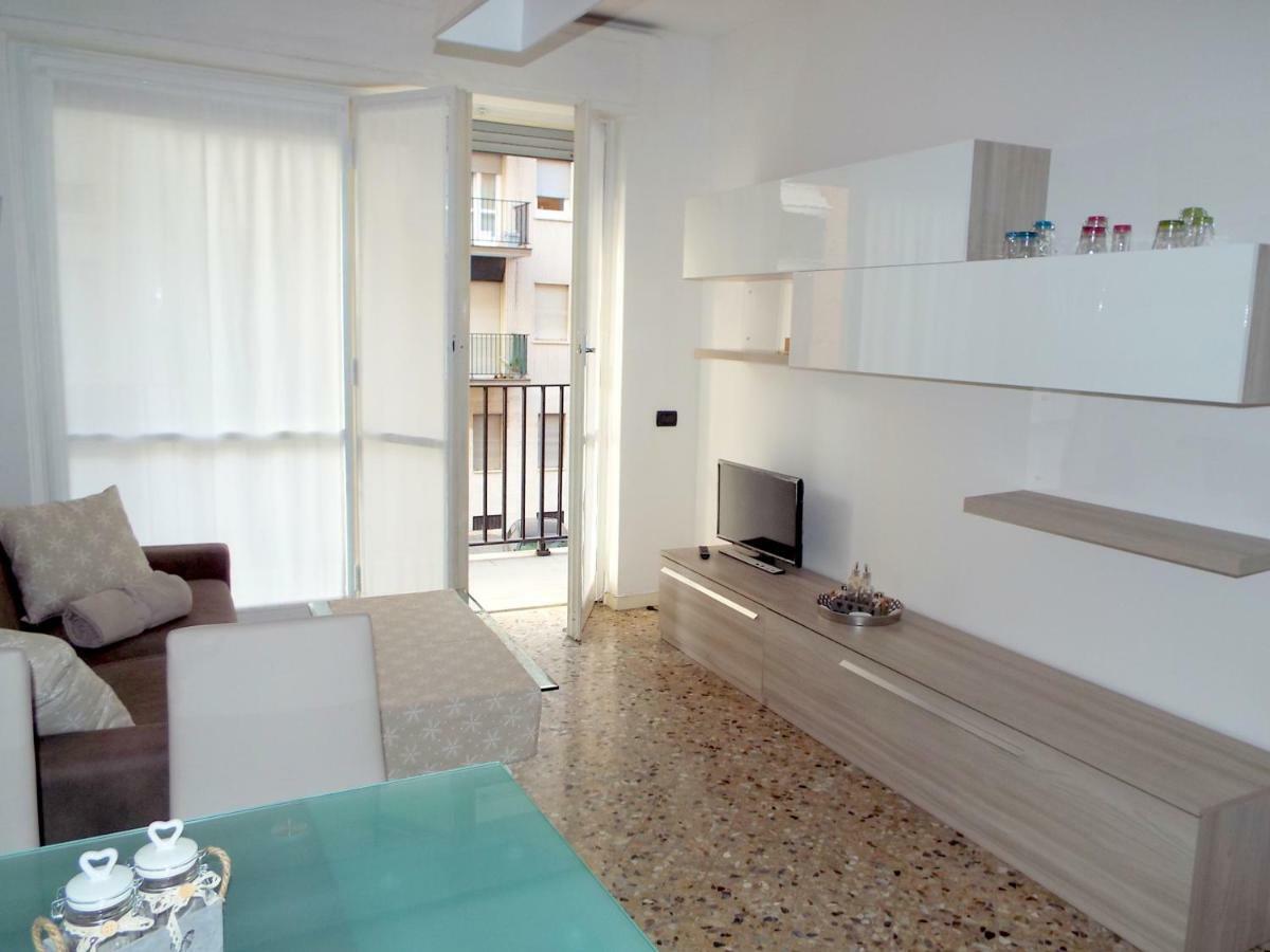 Lacaralele Apartment Milan Exterior photo